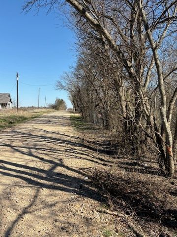 000 County Road 4518, Wolfe City, TX 75496
