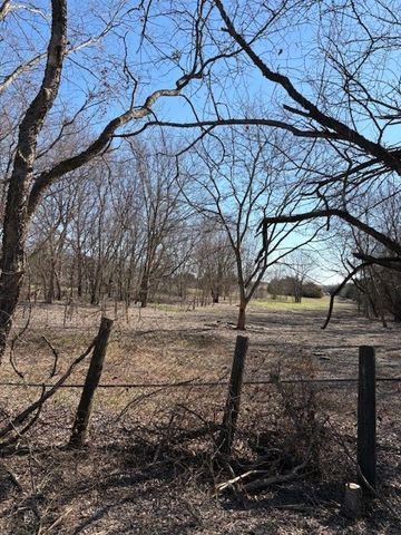 000 County Road 4518, Wolfe City, TX 75496