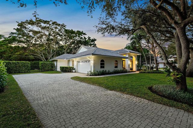 9927 SE Canary Palm Way, Jupiter, FL 33469