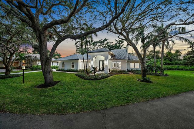 9927 SE Canary Palm Way, Jupiter, FL 33469