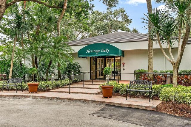 9927 SE Canary Palm Way, Jupiter, FL 33469