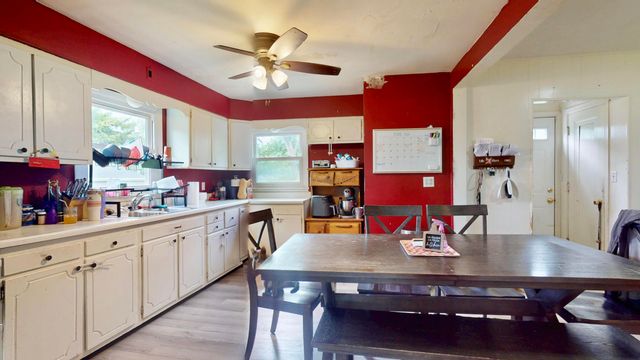 3 Sunset Road, Merrillville, IN 46410