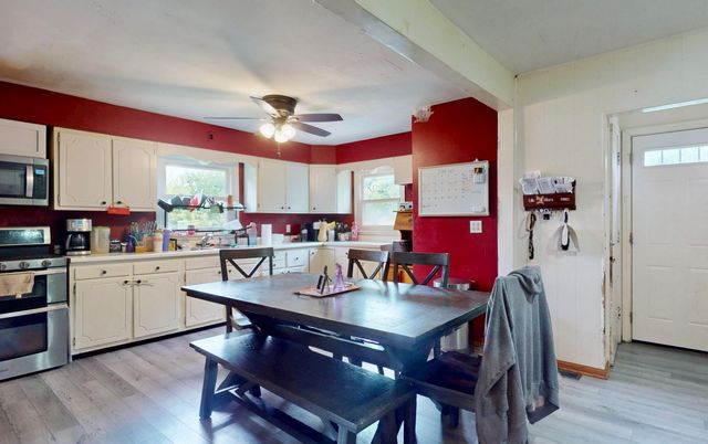 3 Sunset Road, Merrillville, IN 46410