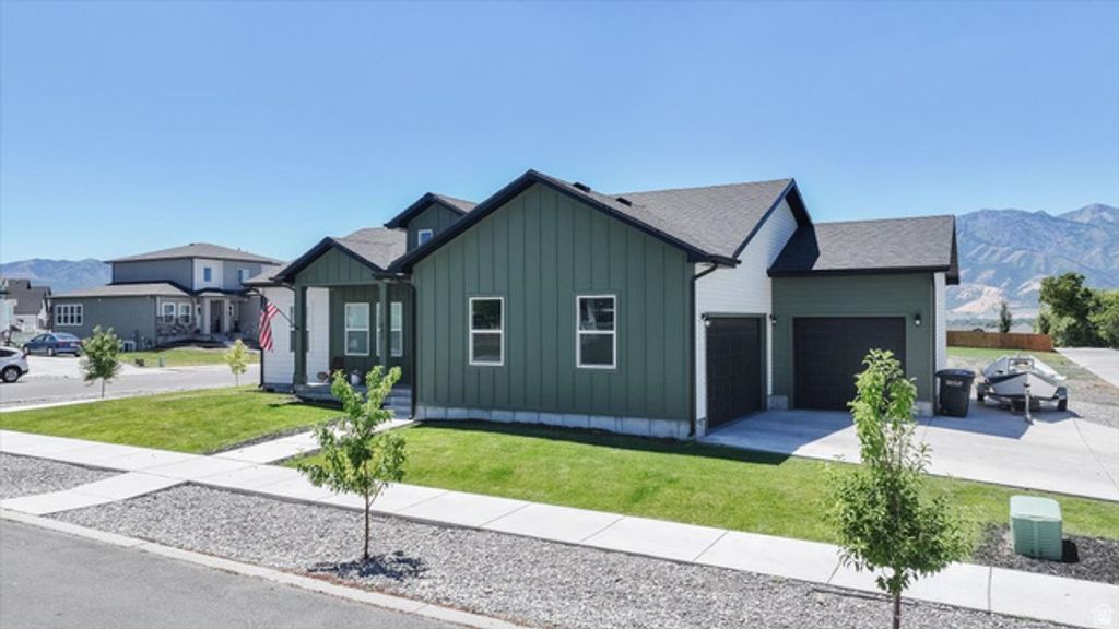 602 W 20 N, Hyrum, UT 84319