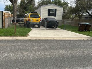 25226 PAT PKWY, San Antonio, TX 78257