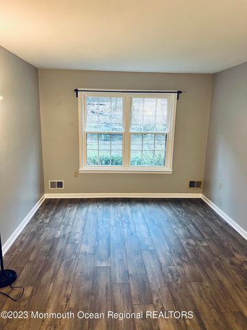 604 Wellington Place, Aberdeen, NJ 07747