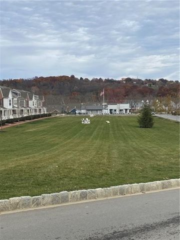 1439 Hastings Crescent, South Fayette, PA 15017