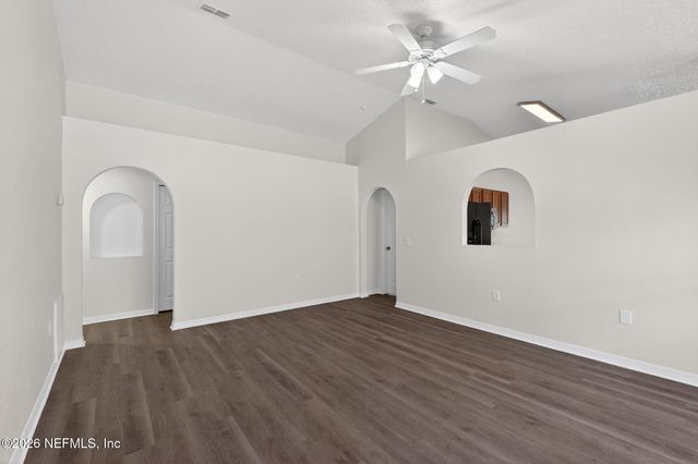 7251 LAWN TENNIS Lane, Jacksonville, FL 32277