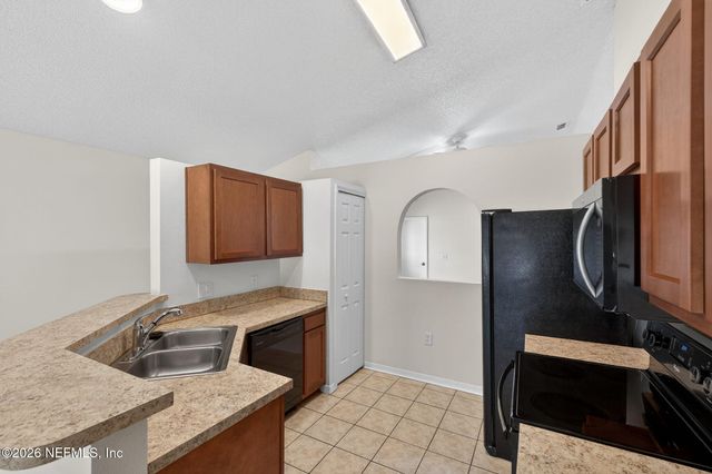 7251 LAWN TENNIS Lane, Jacksonville, FL 32277