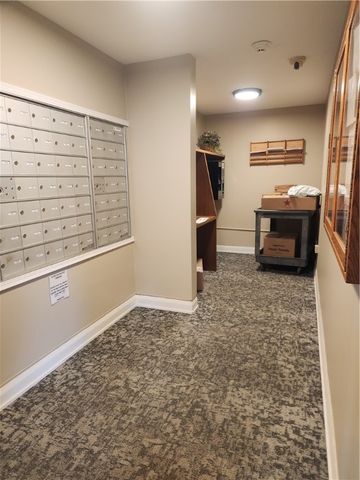 301 S HOME 411, Avalon, PA 15202