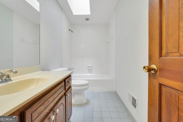 381 WYLDEWOODE Drive, Mcdonough, GA 30253