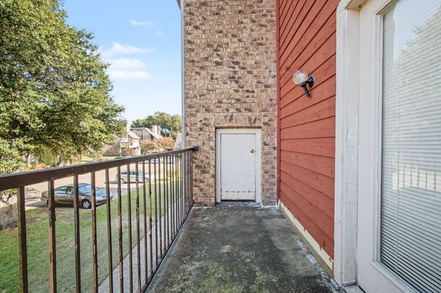 9827 Walnut Street 210, Dallas, TX 75243