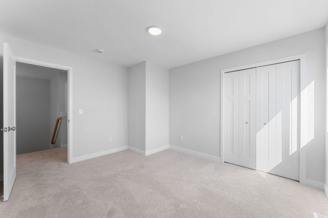 1551 Creekwood Dr, New Richmond, WI 54017