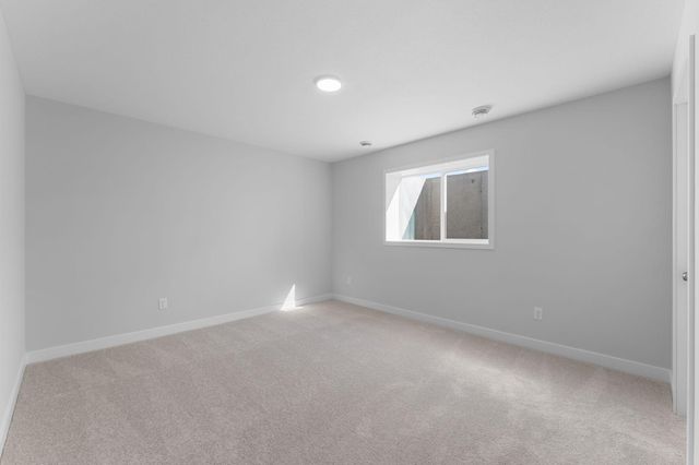 1551 Creekwood Dr, New Richmond, WI 54017