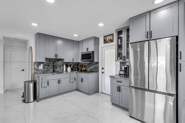 2020 NW 83rd Ter, Miami, FL 33147