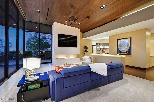 570 LAIRMONT Place, Henderson, NV 89012