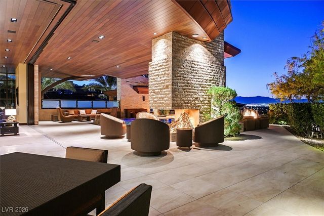 570 LAIRMONT Place, Henderson, NV 89012