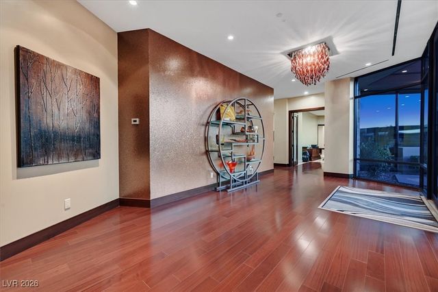 570 LAIRMONT Place, Henderson, NV 89012