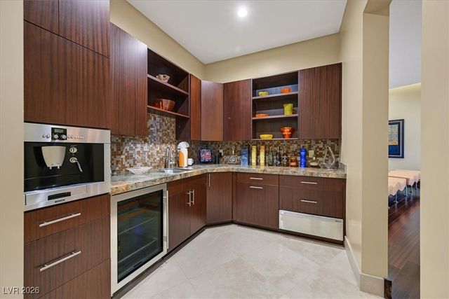 570 LAIRMONT Place, Henderson, NV 89012