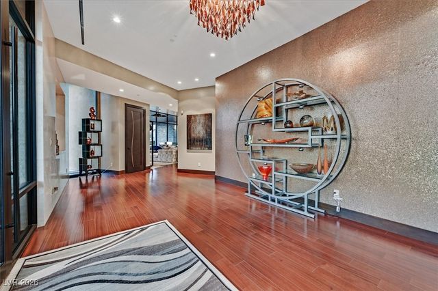 570 LAIRMONT Place, Henderson, NV 89012