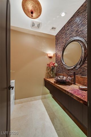 570 LAIRMONT Place, Henderson, NV 89012