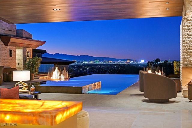 570 LAIRMONT Place, Henderson, NV 89012