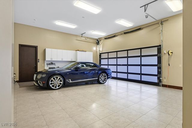 570 LAIRMONT Place, Henderson, NV 89012