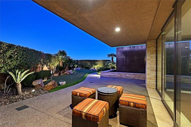 570 LAIRMONT Place, Henderson, NV 89012