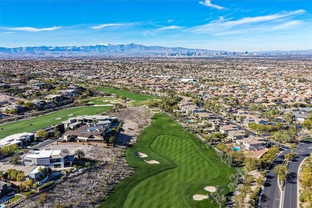 570 LAIRMONT Place, Henderson, NV 89012