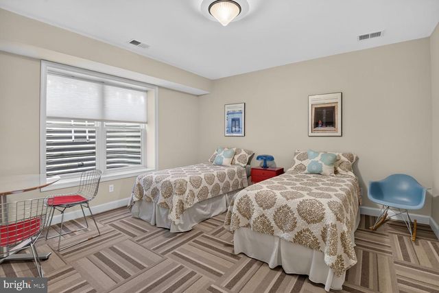 4315 LYNBROOK DR, Bethesda, MD 20814