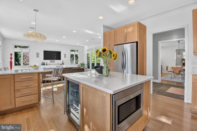 4315 LYNBROOK DR, Bethesda, MD 20814