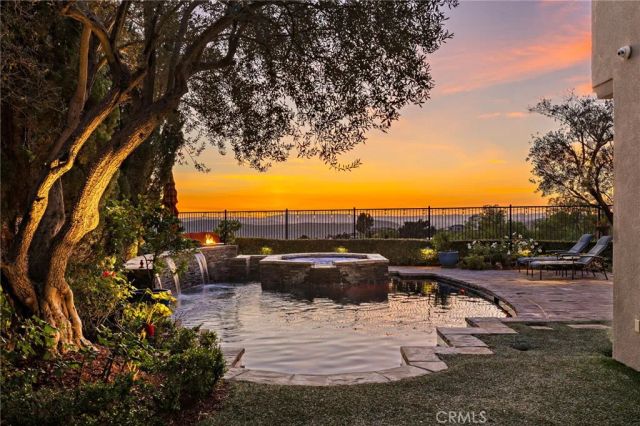 2 Galaxy Isle, Ladera Ranch, CA 92694