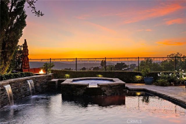 2 Galaxy Isle, Ladera Ranch, CA 92694