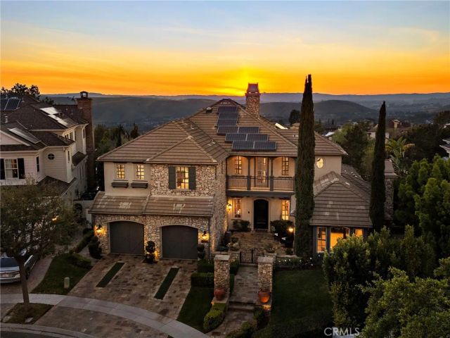 2 Galaxy Isle, Ladera Ranch, CA 92694