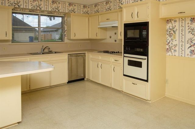 9231 Kostelnik Street, Needville, TX 77461