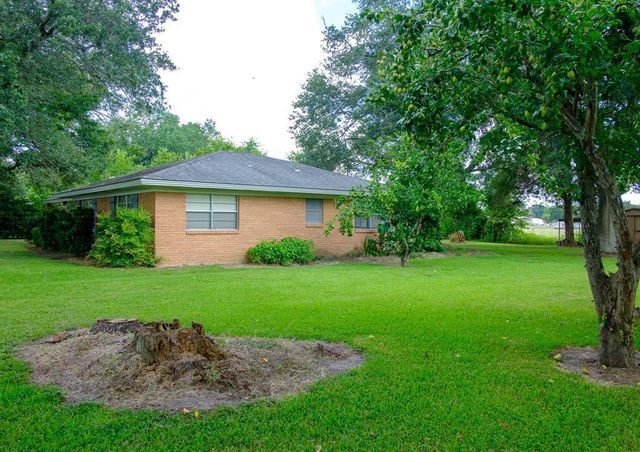 9231 Kostelnik Street, Needville, TX 77461