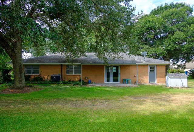 9231 Kostelnik Street, Needville, TX 77461