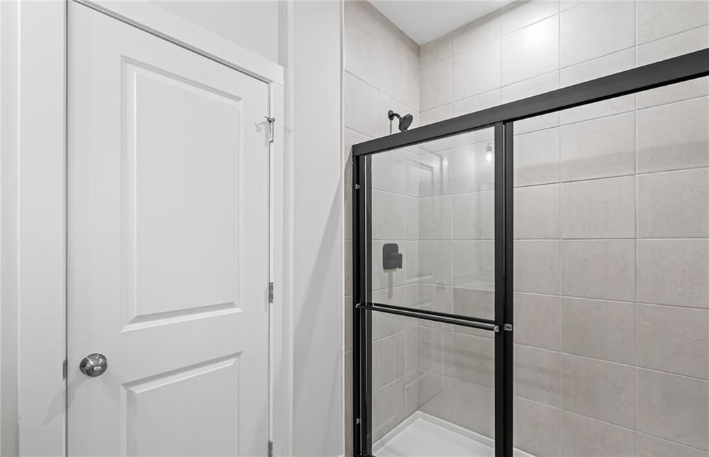 Image 18 of property listing at 5210 Birch Valley Road, Cumming, GA 30028