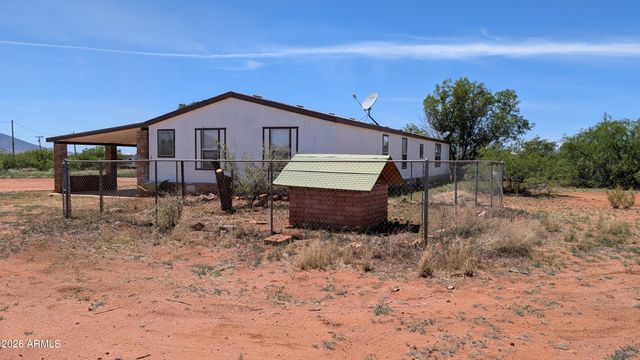 406 W PURDY Lane, Bisbee, AZ 85603