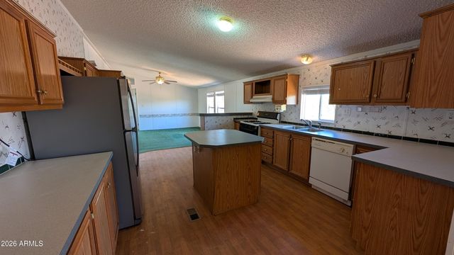 406 W PURDY Lane, Bisbee, AZ 85603