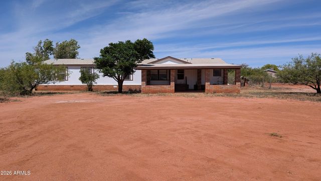 406 W PURDY Lane, Bisbee, AZ 85603