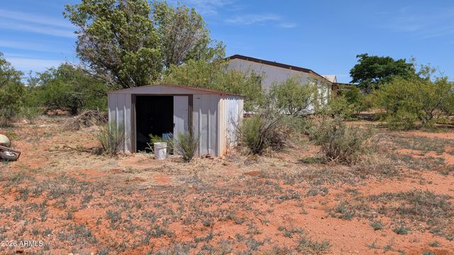 406 W PURDY Lane, Bisbee, AZ 85603
