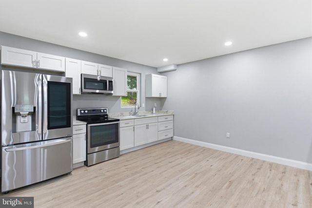 6039 GWYNN OAK, Gwynn Oak, MD 21207