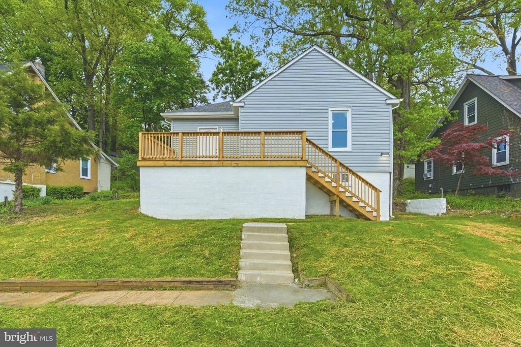 6039 GWYNN OAK, Gwynn Oak, MD 21207