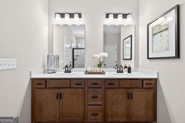 111 Roy Drive, Calhoun, GA 30701