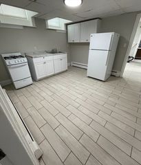 1 Heard 1, Chelsea, MA 02150