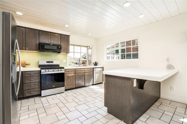 20161 Port Greenwich Lane, Huntington Beach, CA 92646