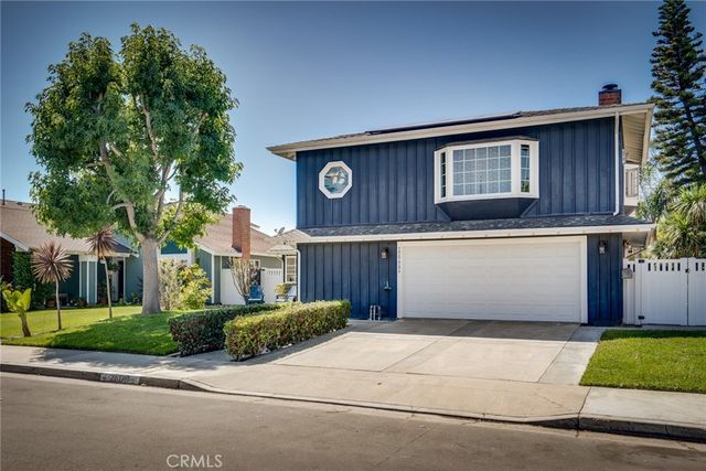 20161 Port Greenwich Lane, Huntington Beach, CA 92646