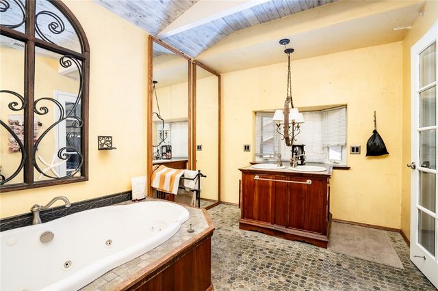 20161 Port Greenwich Lane, Huntington Beach, CA 92646
