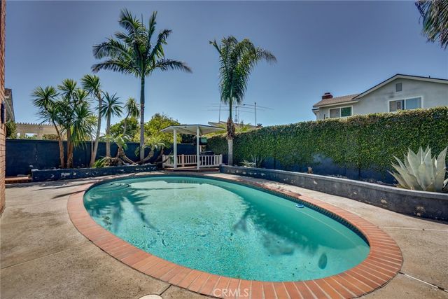 20161 Port Greenwich Lane, Huntington Beach, CA 92646